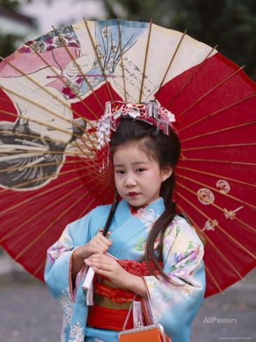 girl-dressed-in-kimono-shichi-go-san-festival-festival-for-three-five-seven-year-old-children